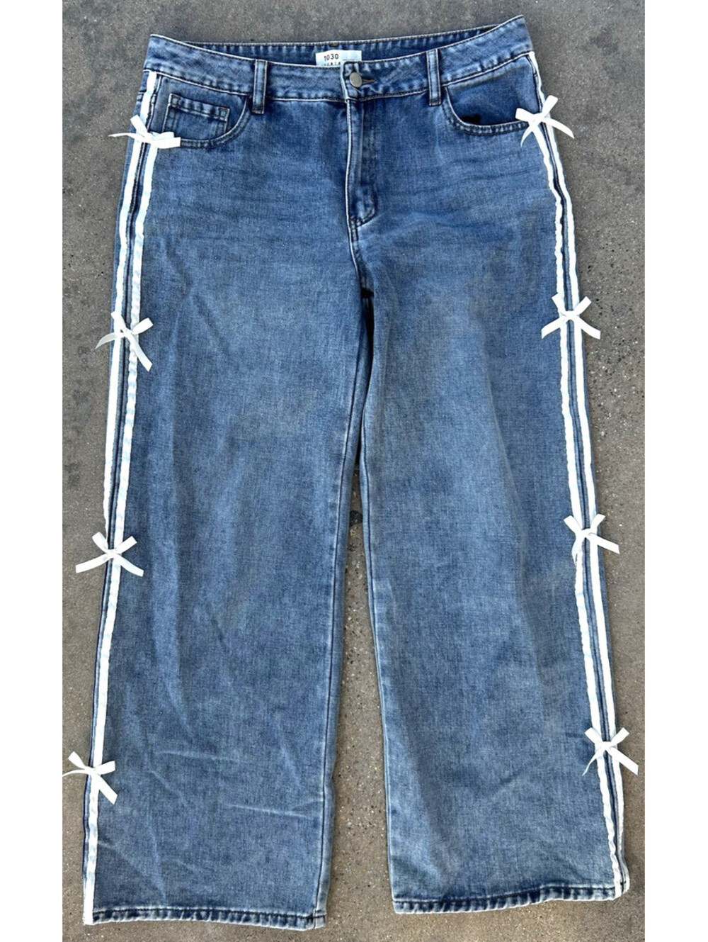 1030 Ten Thirty Jeans Womens 11/30 High Rise Wide Leg Pink Bow Embroidered Denim